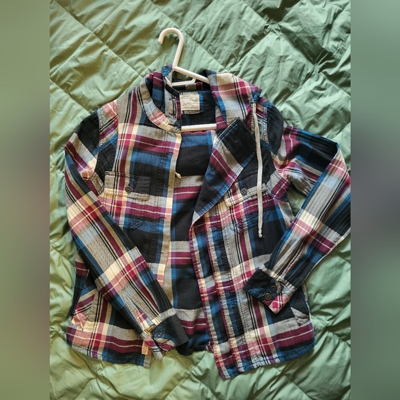 Early 2000s Allsaints Plaid Button up with Hood - Picture 4 of 4